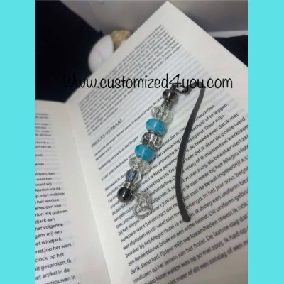 boekenlegger met olifant