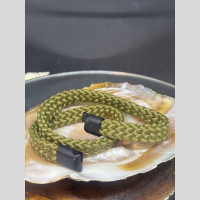 Stoere heren armband legergroen