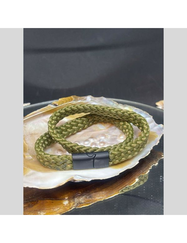 Stoere heren armband legergroen