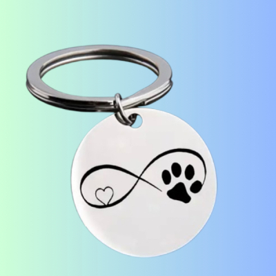Infinity met pootafdruk en hart